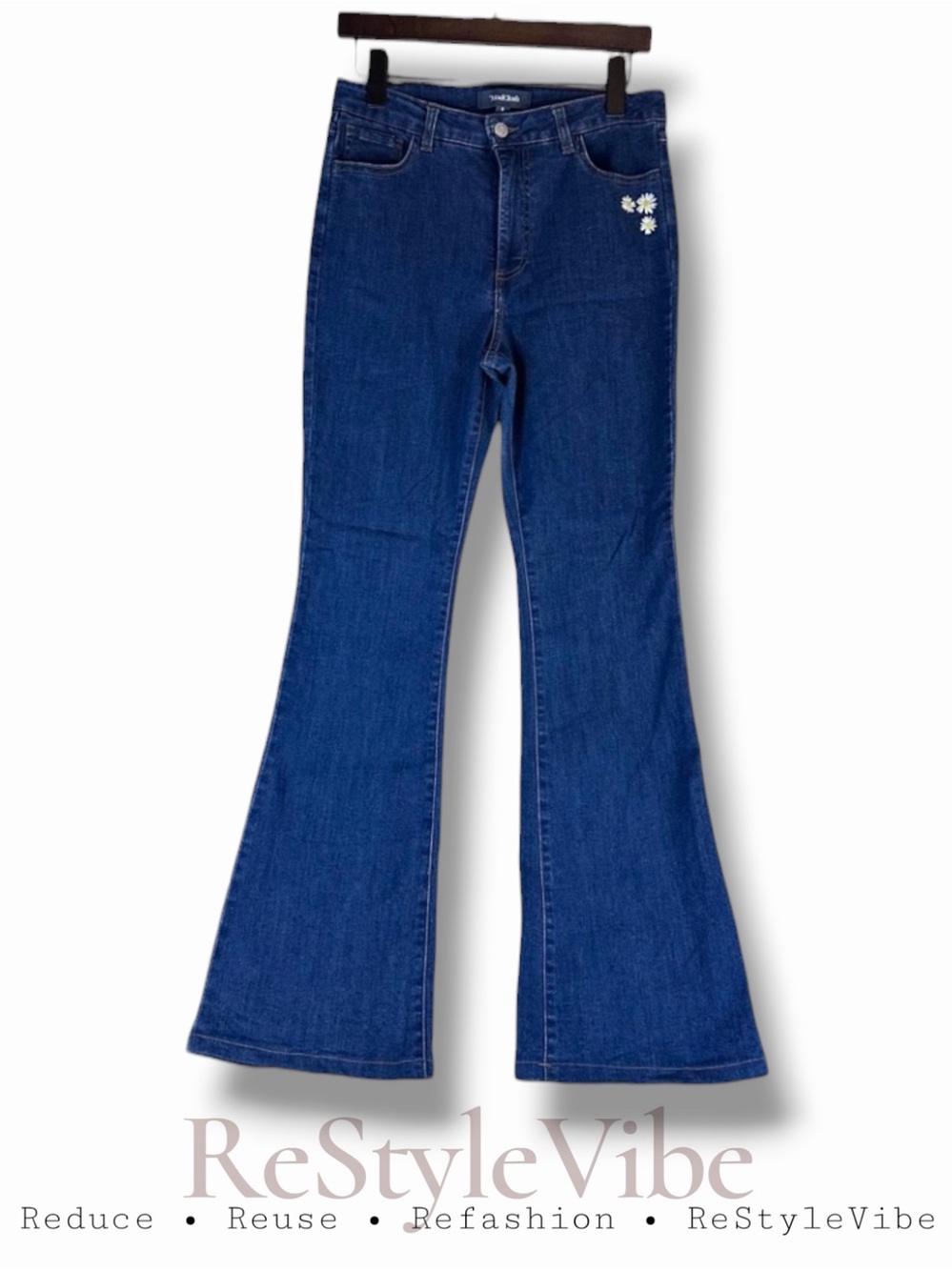 MODCLOTH Women’s Size 8 Denim Jeans Bootcut Style High Rise Fit Stretch